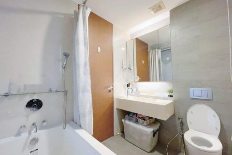 Condominio de 2 dormitorios en Watthana, Bangkok, Tailandia № 133850 - foto 7