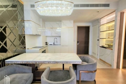 Condominio de 2 dormitorios en Khlong San, Bangkok, Tailandia № 133757 - foto 3