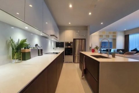 Condominio de 3 dormitorios en Watthana, Bangkok, Tailandia № 133849 - foto 21