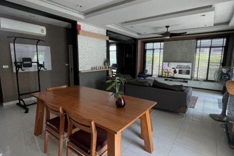 Casa de 4 dormitorios en Bangkok, Tailandia № 65445 - foto 11