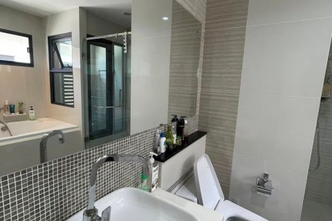 Casa de 4 dormitorios en Bangkok, Tailandia № 65445 - foto 14