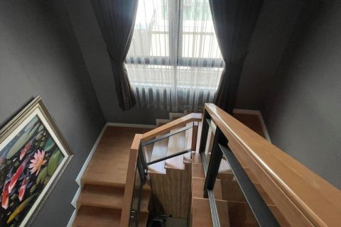Casa de 4 dormitorios en Bangkok, Tailandia № 65445 - foto 5