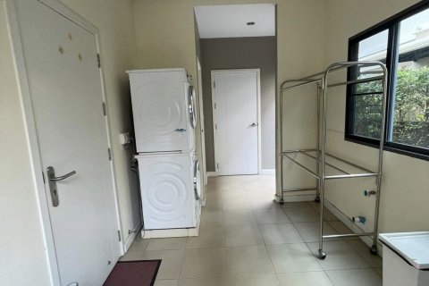Casa de 4 dormitorios en Bangkok, Tailandia № 65445 - foto 15