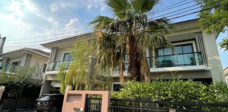 Casa de 4 dormitorios en Bangkok, Tailandia № 65445