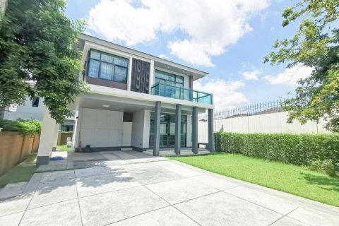 Casa de 4 dormitorios en Bangkok, Tailandia № 65448