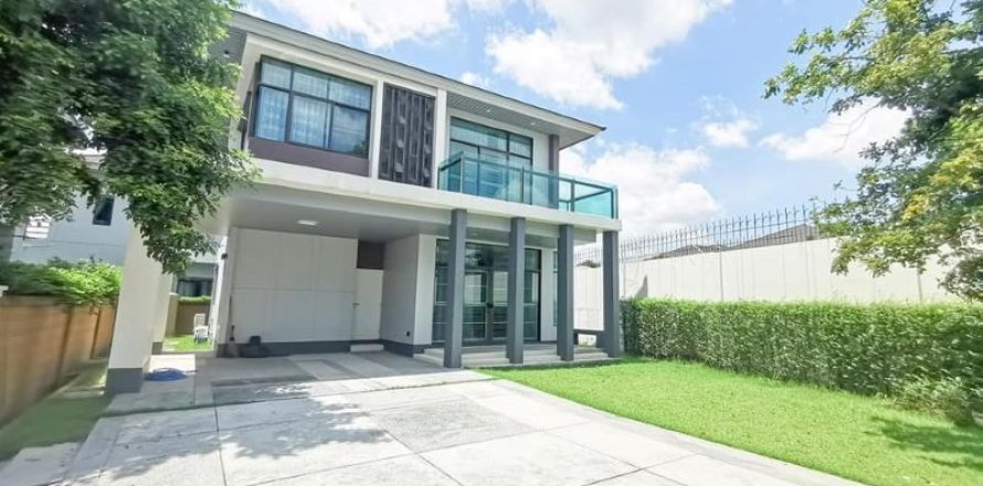 Casa de 4 dormitorios en Bangkok, Tailandia № 65448