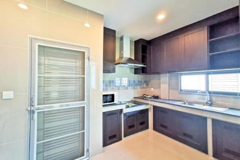 Casa de 4 dormitorios en Bangkok, Tailandia № 65448 - foto 8