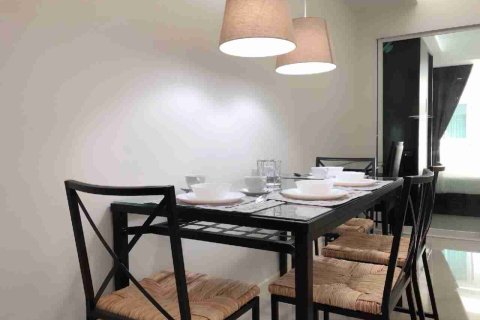 Condominio de 2 dormitorios en Bangkok, Tailandia № 183625 - foto 8