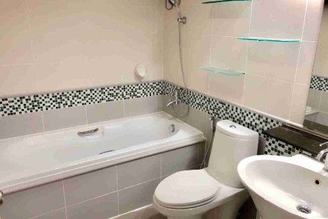 Condominio de 2 dormitorios en Bangkok, Tailandia № 183625 - foto 10