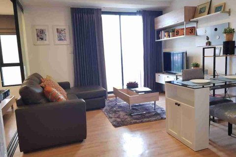 Condominio de 1 dormitorio en Thonburi, Bangkok, Tailandia № 183622 - foto 8