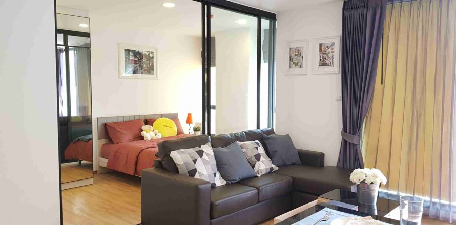 Condominio de 1 dormitorio en Thonburi, Bangkok, Tailandia № 183621