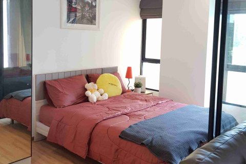 Condominio de 1 dormitorio en Thonburi, Bangkok, Tailandia № 183621 - foto 5