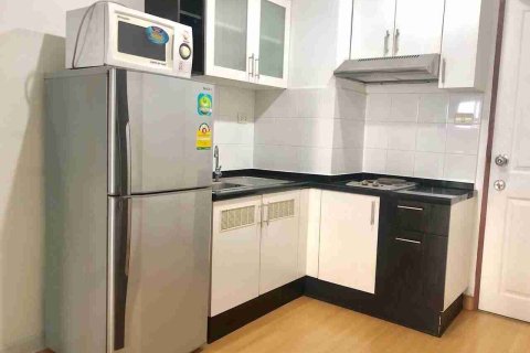 Condominio de 1 dormitorio en Bangkok, Tailandia № 183626 - foto 10