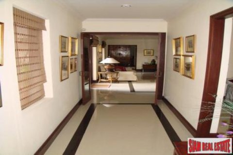 Chalet de 3 dormitorios en Hua Hin, Tailandia № 202424 - foto 3