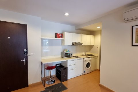 Condominio de 1 dormitorio en Watthana, Bangkok, Tailandia № 200801 - foto 6