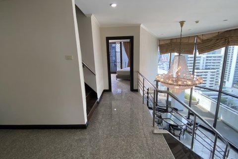 Condo à Ratchathewi, Bangkok, Thaïlande, 6 chambres  № 200805 - photo 24
