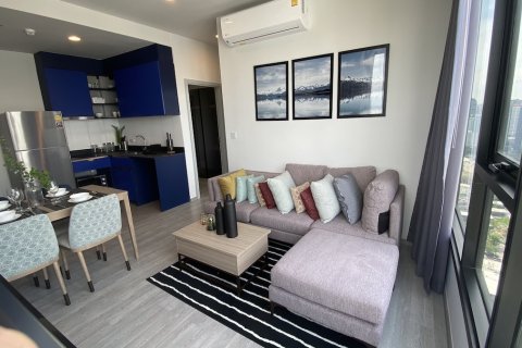 Condominio de 2 dormitorios en Ratchathewi, Bangkok, Tailandia № 200803 - foto 12