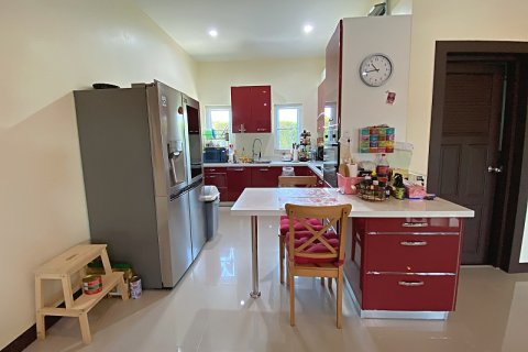 Chalet de 3 dormitorios en Hua Hin, Tailandia № 168320 - foto 27