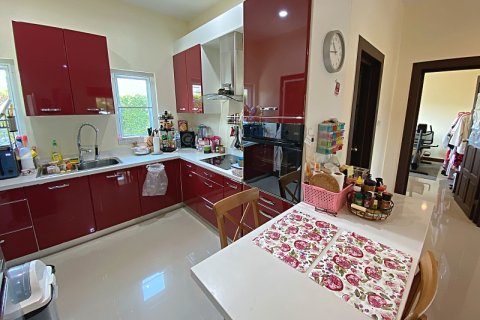Chalet de 3 dormitorios en Hua Hin, Tailandia № 168320 - foto 25