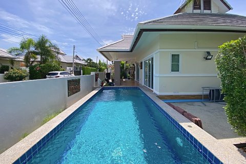 Chalet de 3 dormitorios en Hua Hin, Tailandia № 168320 - foto 3