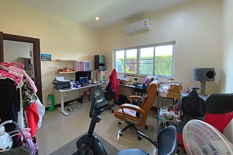 Chalet de 3 dormitorios en Hua Hin, Tailandia № 168320 - foto 28