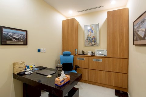 Chalet de 5 dormitorios en Hua Hin, Tailandia № 168319 - foto 18