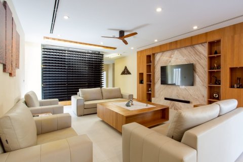 Chalet de 5 dormitorios en Hua Hin, Tailandia № 168319 - foto 12