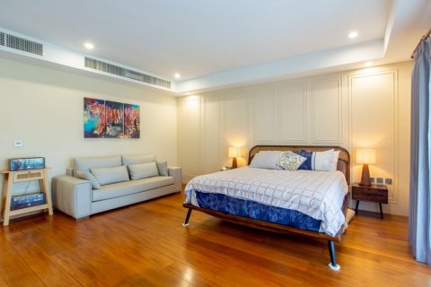 Chalet de 5 dormitorios en Hua Hin, Tailandia № 168319 - foto 20