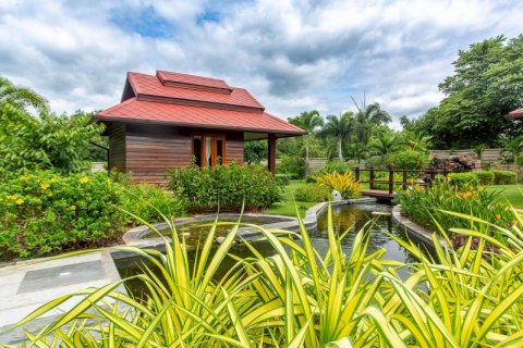 Chalet de 5 dormitorios en Hua Hin, Tailandia № 168319 - foto 8