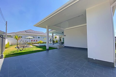 Chalet de 2 dormitorios en Hua Hin, Tailandia № 168286 - foto 3