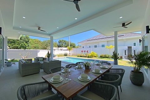 Chalet de 2 dormitorios en Hua Hin, Tailandia № 168286 - foto 6