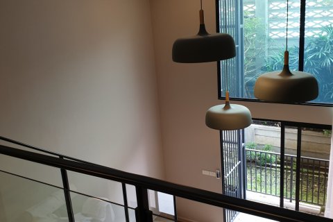 Estudio en el condominio en Sathon, Bangkok, Tailandia № 141933 - foto 4
