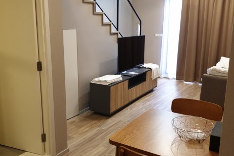 Estudio en el condominio en Sathon, Bangkok, Tailandia № 141933 - foto 10
