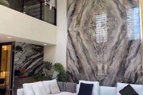 Maison à Watthana, Bangkok, Thaïlande 4 chambres № 47843