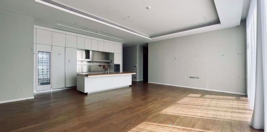 Condo in Pathum Wan, Bangkok, Thailand, 3 bedrooms № 47847