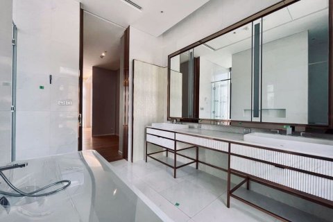 Condo in Pathum Wan, Bangkok, Thailand, 3 bedrooms № 47847 - photo 6