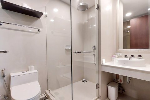 Кондоминиум с 2 спальнями в Клонг Тоэй, Бангкок, Таиланд № 201074 - фото 14