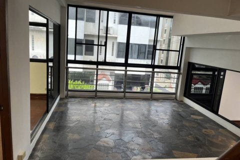Townhouse in Bangkok, Thailand 4 bedrooms № 156331