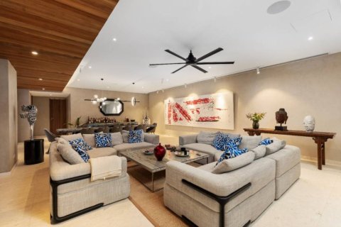 Chalet de 5 dormitorios en Phuket, Tailandia № 156329 - foto 8