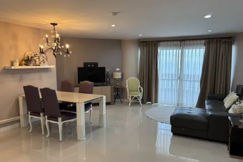 Condominio de 2 dormitorios en Pattaya, Tailandia № 155872 - foto 2
