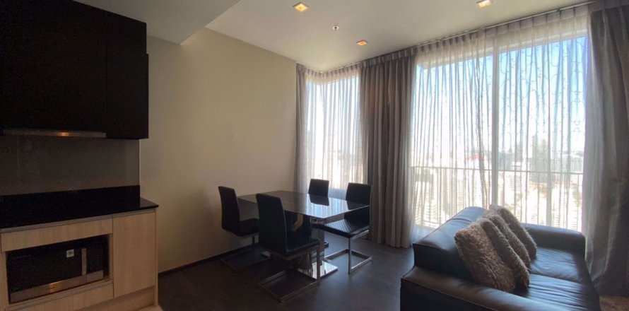 Кондоминиум с 2 спальнями в Бангкоке, Таиланд в Edge Sukhumvit 23 № 111348