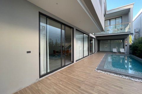Haus in San Kamphaeng, Thailand 4 Schlafzimmer № 139756 - Foto 23