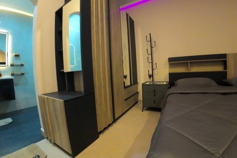 Casa de 4 dormitorios en Pattaya, Tailandia № 164043 - foto 18