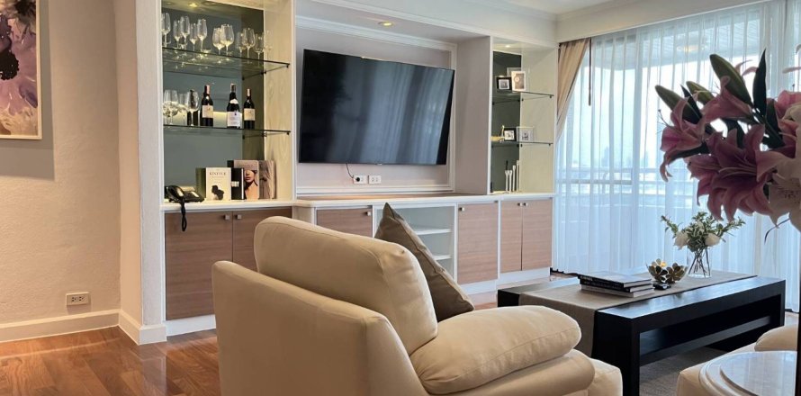 Condo à Bangkok, Thaïlande, 2 chambres  № 181194
