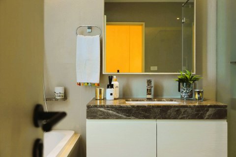 Apartamento de 3 dormitorios en Bangkok, Tailandia № 181193 - foto 12
