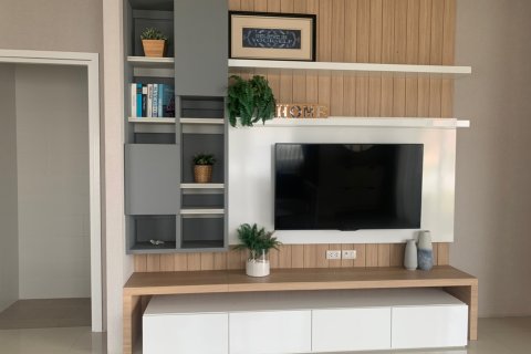Casa de 3 dormitorios en Pattaya, Tailandia № 204548 - foto 5