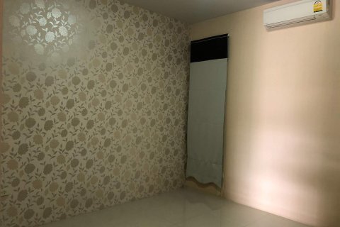 Casa de 2 dormitorios en Pattaya, Tailandia № 204547 - foto 17