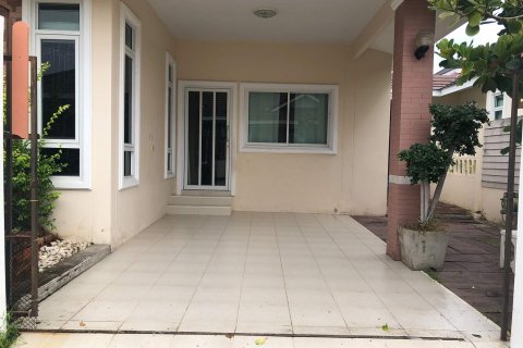Casa de 2 dormitorios en Pattaya, Tailandia № 204547 - foto 7