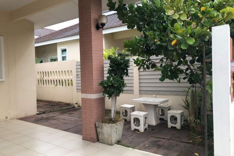 Casa de 2 dormitorios en Pattaya, Tailandia № 204547 - foto 14
