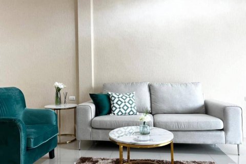 Casa de 3 dormitorios en Pattaya, Tailandia № 204550 - foto 4
